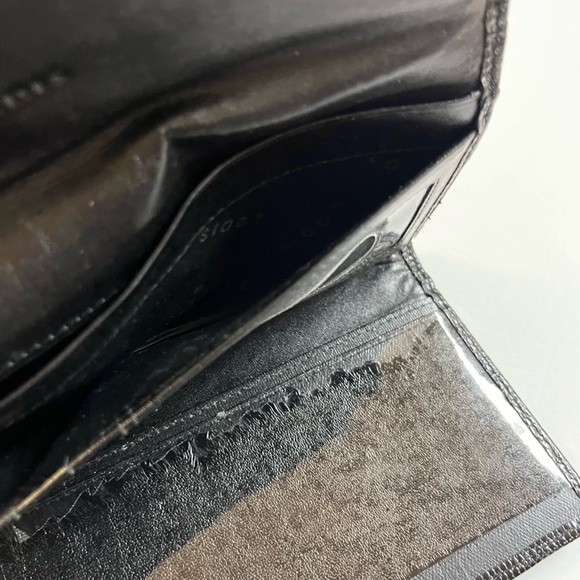 LODIS textured checkbook wallet (Flaws! Please read) - Picture 5 of 8